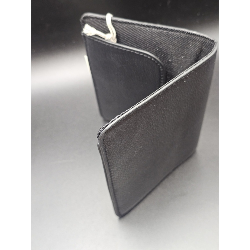 A New Day Black Pebbled Passport Wallet New With Tags - Picture 5 of 7